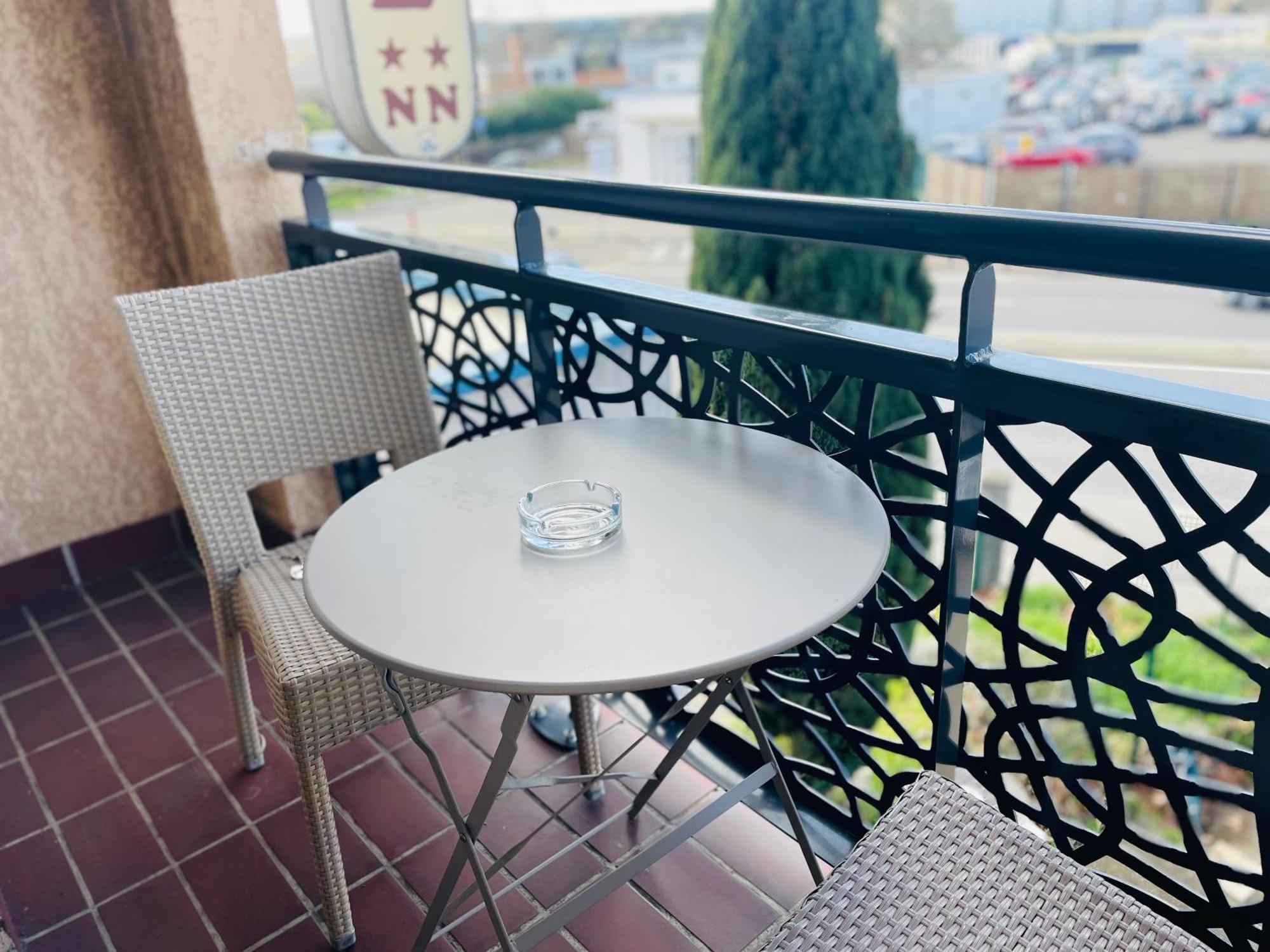 Contact Hotel Des Etats-Unis Toulouse Bagian luar foto